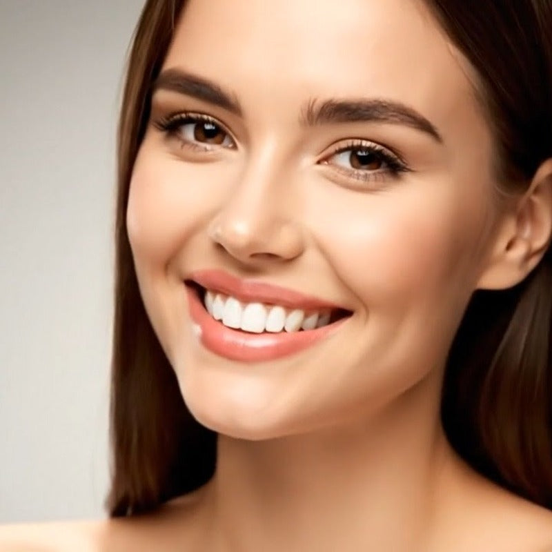 Resultado blanqueamiento dental en casa — Lumatell Élite